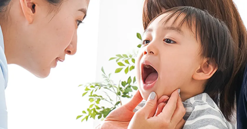 当院の提携歯科医院にて口腔内を検査